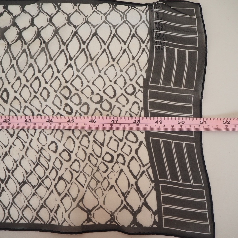 Anne Klein 100% Silk Scarf Oblong Black & White Geometric Animal Print 11" x 53" - Picture 9 of 10